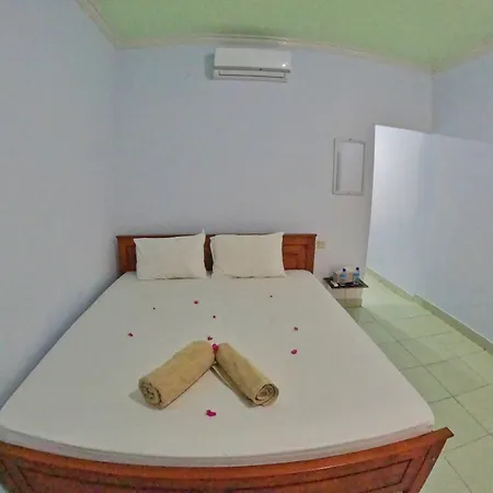 Mango Homestay Sekotong Exterior photo