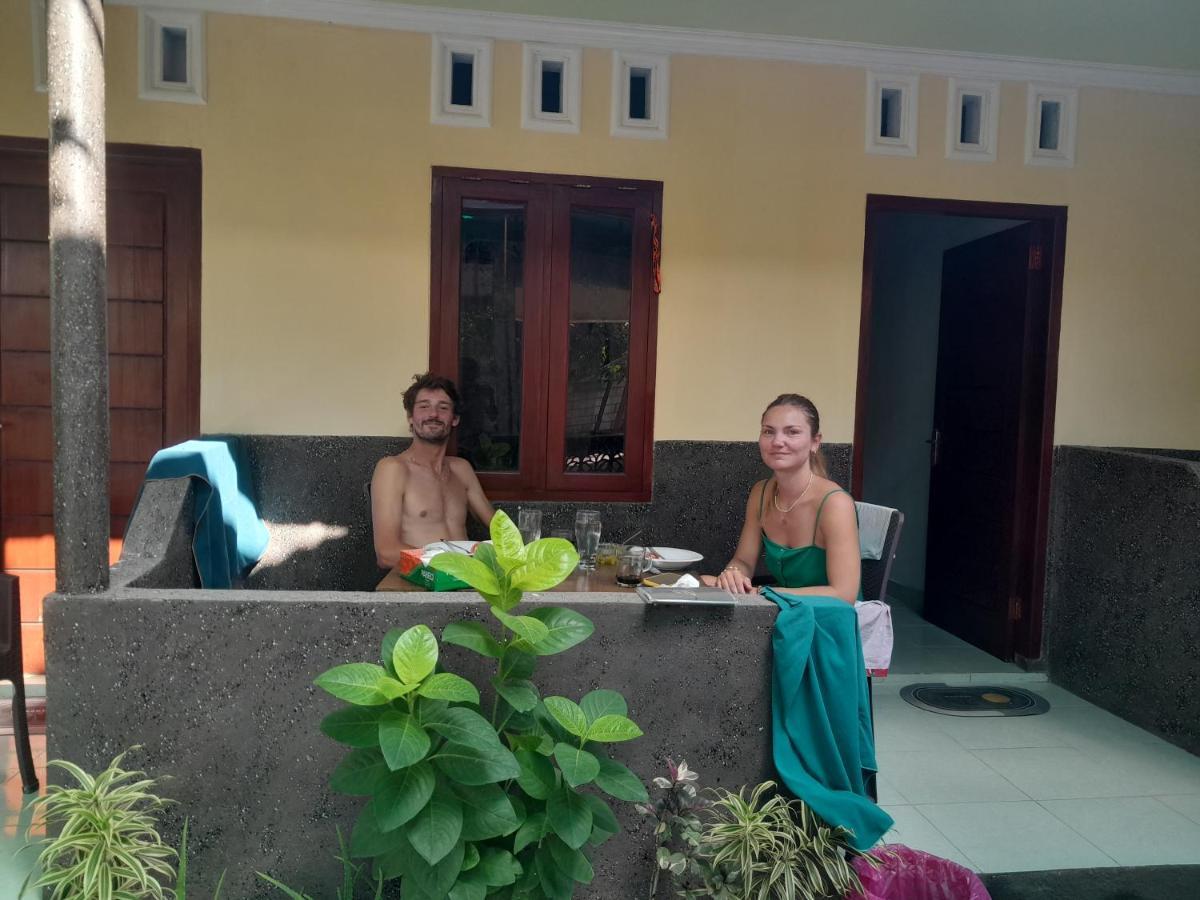 Mango Homestay *